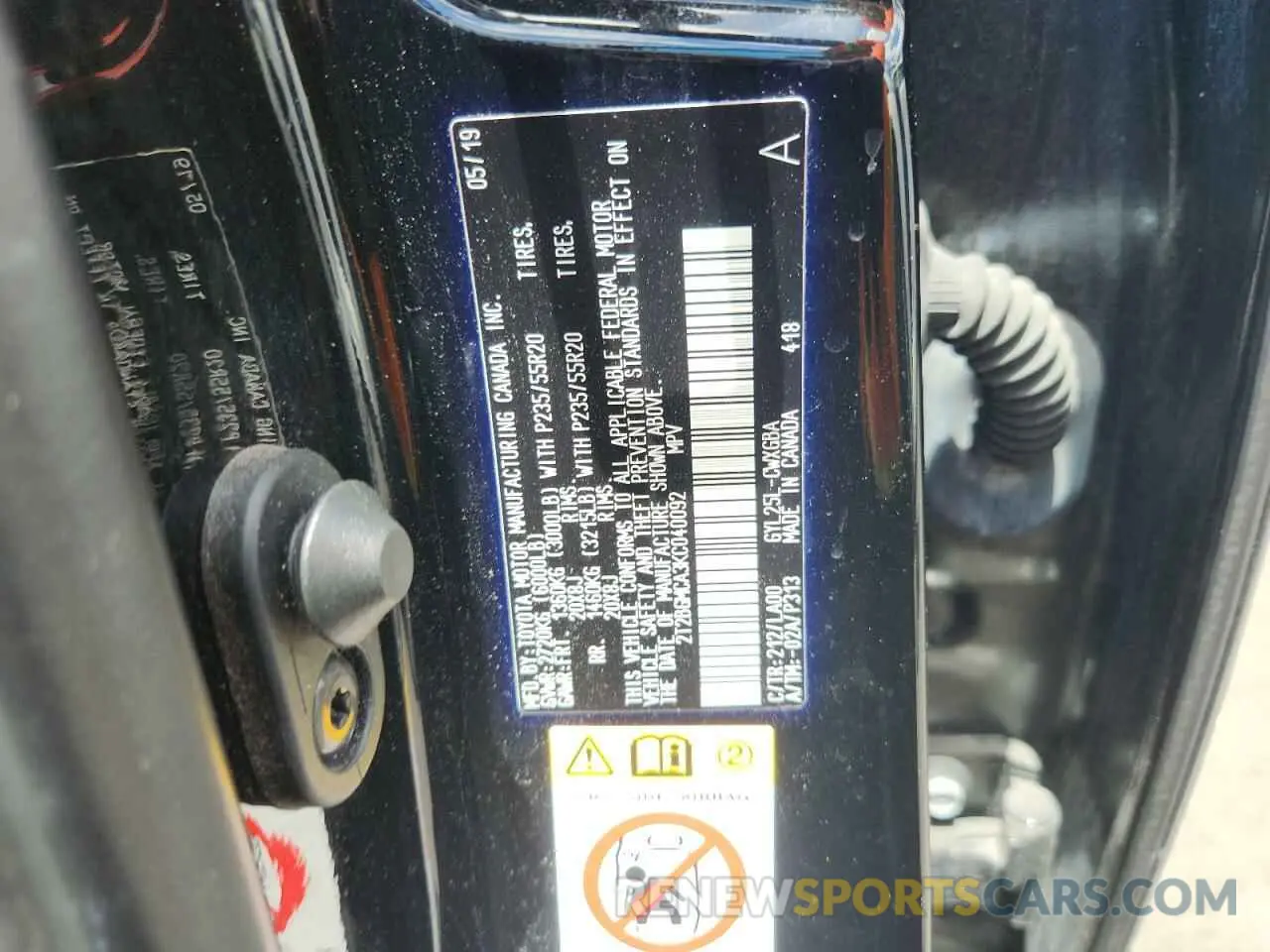 12 Photograph of a damaged car 2T2BGMCA3KC040092 LEXUS RX450 2019