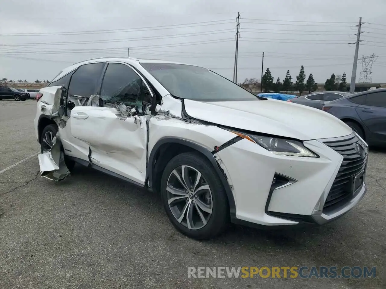 4 Photograph of a damaged car 2T2BGMCA4KC035015 LEXUS RX450 2019