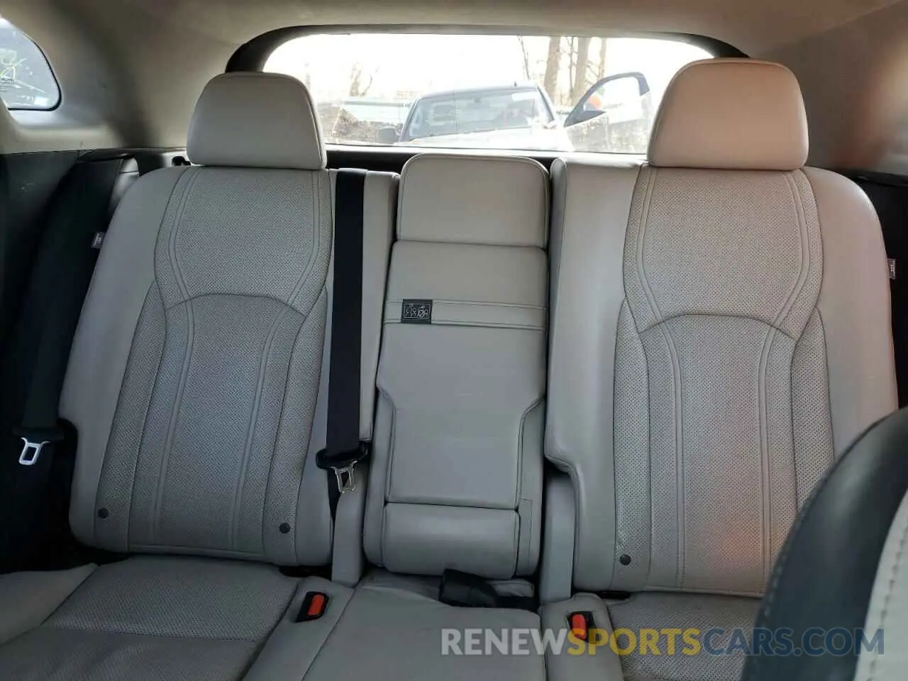 10 Photograph of a damaged car 2T2BGMCA6KC036280 LEXUS RX450 2019