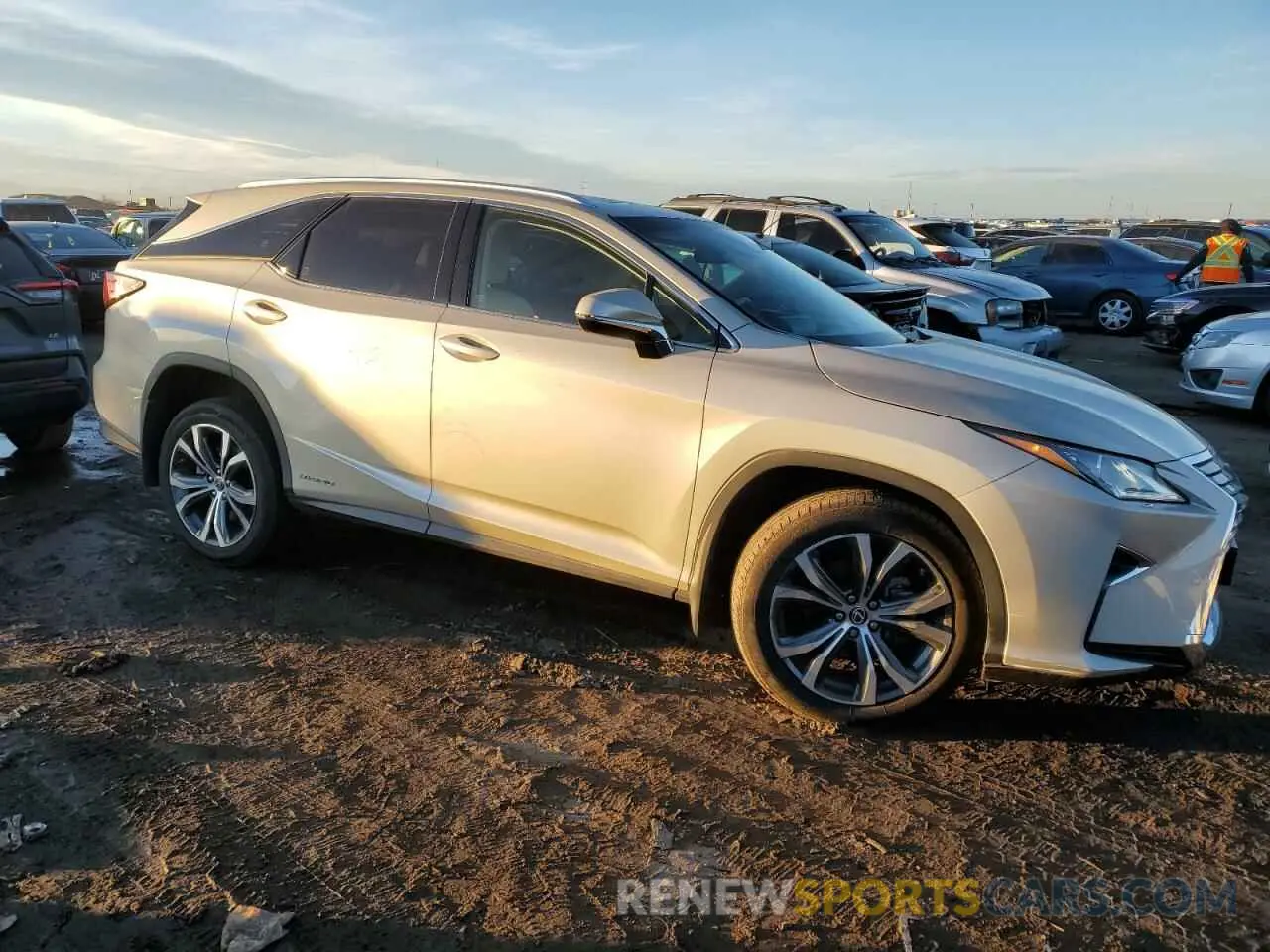 4 Photograph of a damaged car JTJDGKCA0K2007127 LEXUS RX450 2019