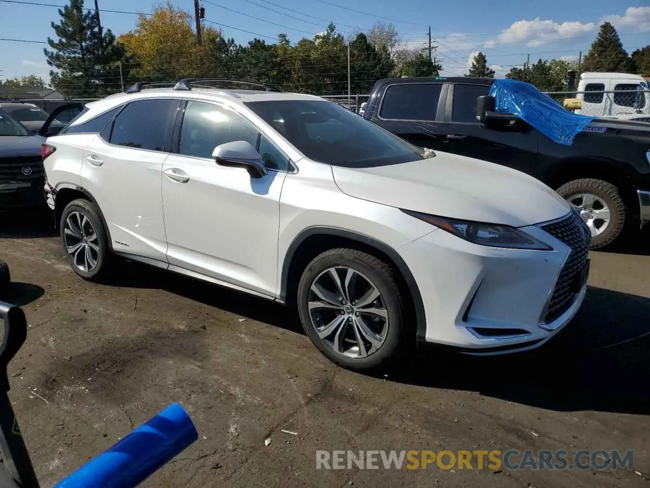 4 Photograph of a damaged car 2T2HGMDA1LC044409 LEXUS RX450 2020