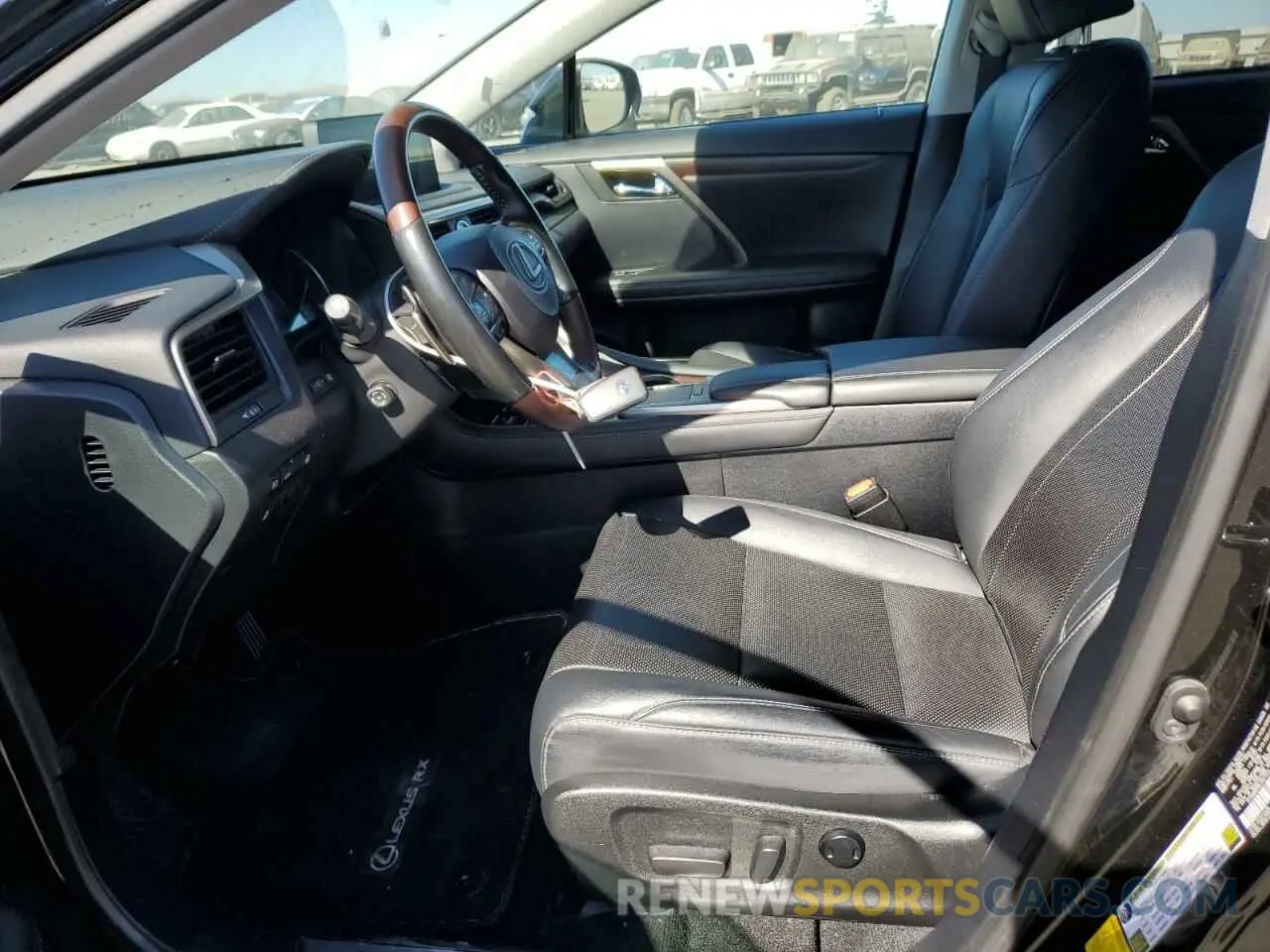 7 Photograph of a damaged car 2T2HGMDA8LC047243 LEXUS RX450 2020
