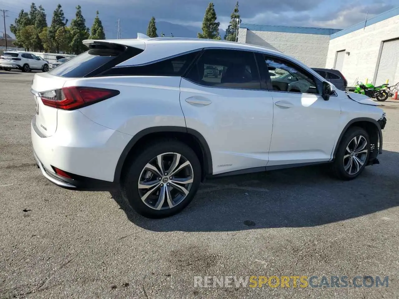 3 Photograph of a damaged car 2T2HGMDA9LC053018 LEXUS RX450 2020