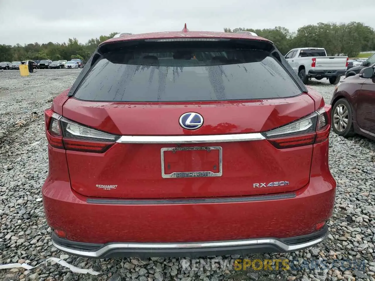 6 Photograph of a damaged car 2T2HGMDAXLC043985 LEXUS RX450 2020