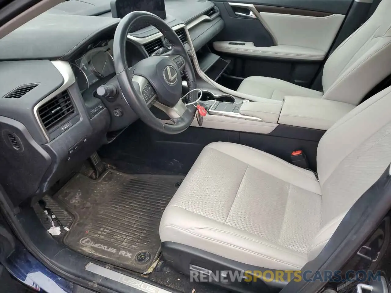 7 Photograph of a damaged car 2T2HGMDAXLC045607 LEXUS RX450 2020