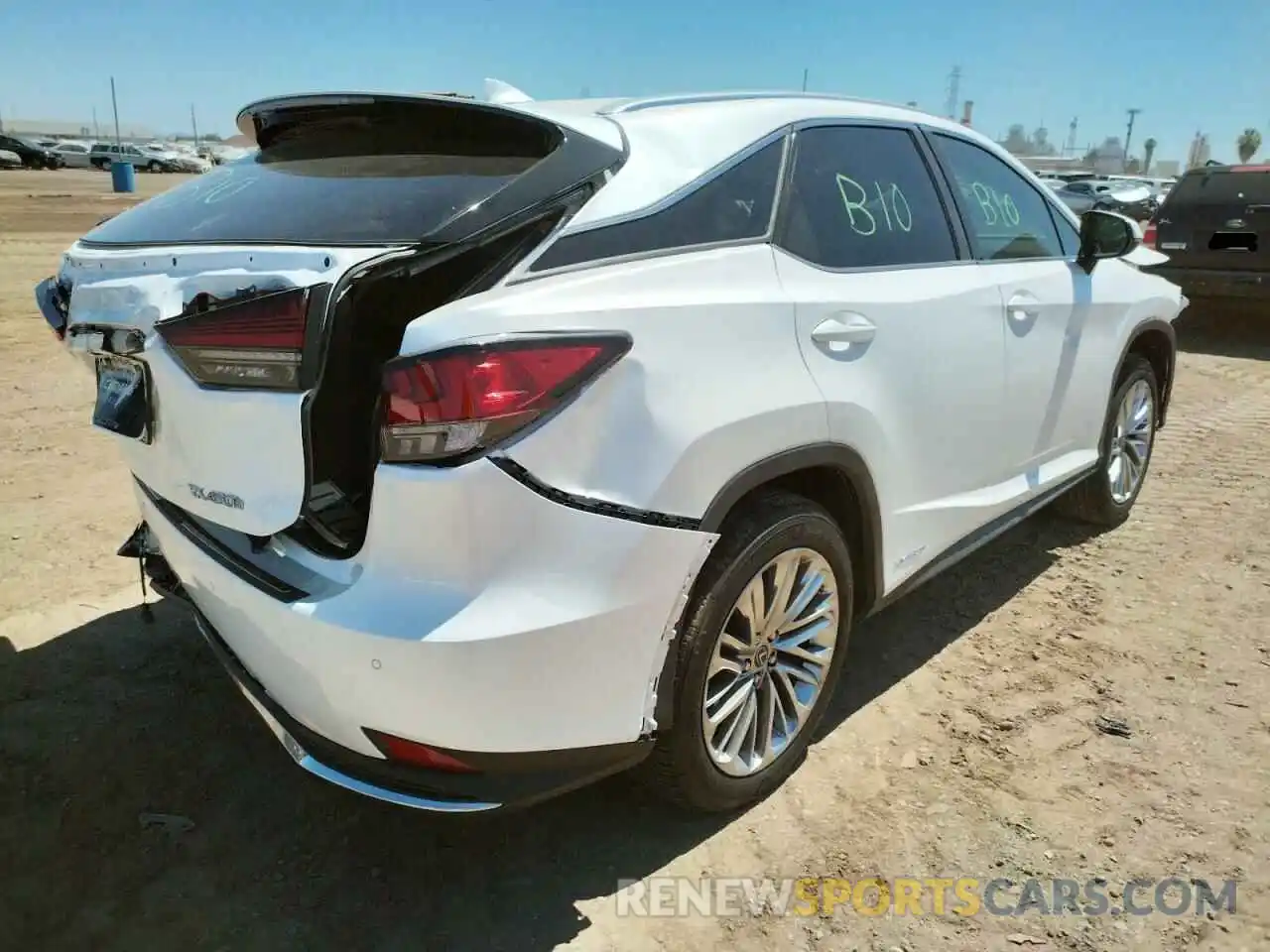 4 Photograph of a damaged car 2T2JGMDA3LC050553 LEXUS RX450 2020