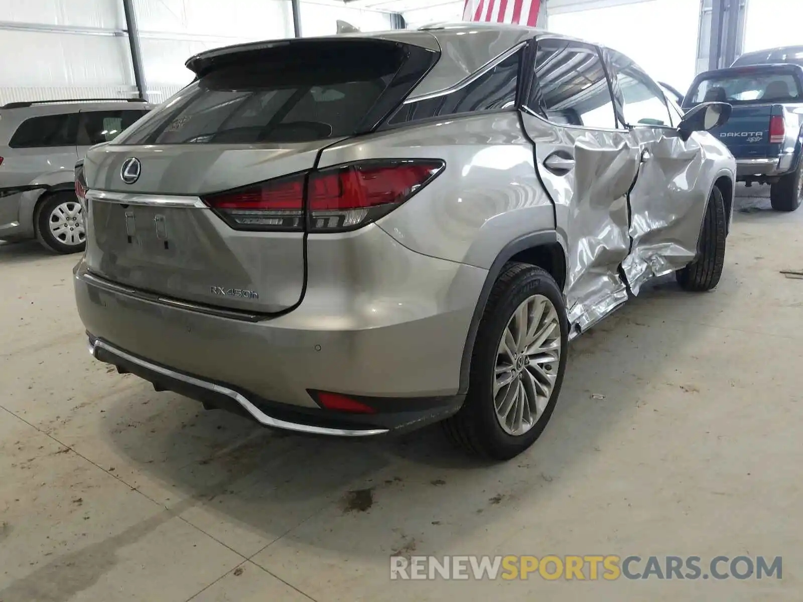 4 Photograph of a damaged car 2T2JGMDA5LC050067 LEXUS RX450 2020