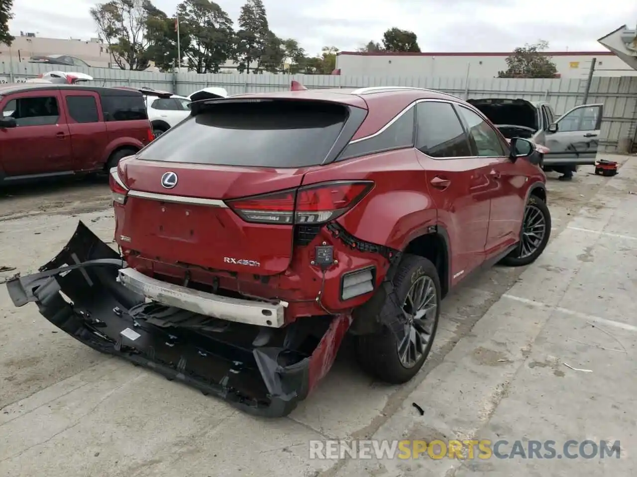 4 Photograph of a damaged car 2T2YGMDA4LC050494 LEXUS RX450 2020