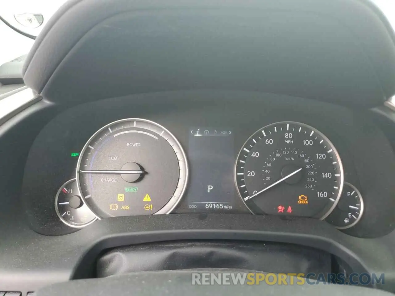 9 Photograph of a damaged car JTJHGKFA1L2015297 LEXUS RX450 2020