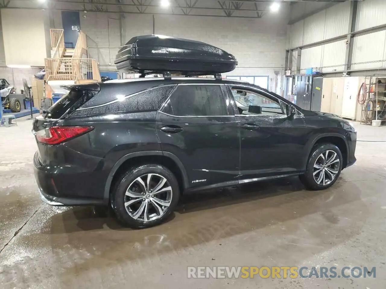 3 Photograph of a damaged car JTJHGKFA2L2014983 LEXUS RX450 2020