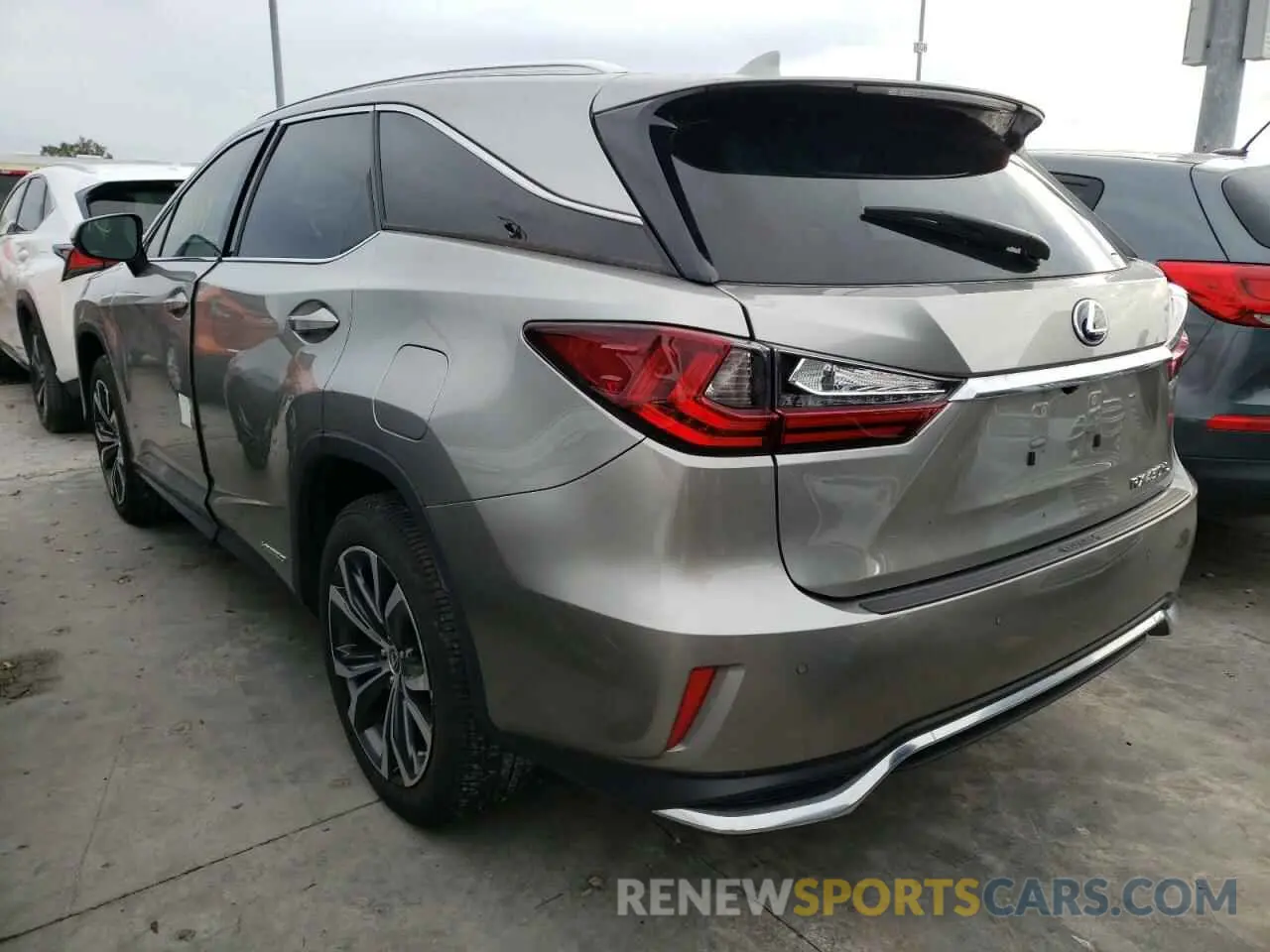 3 Photograph of a damaged car JTJHGKFA6L2014520 LEXUS RX450 2020