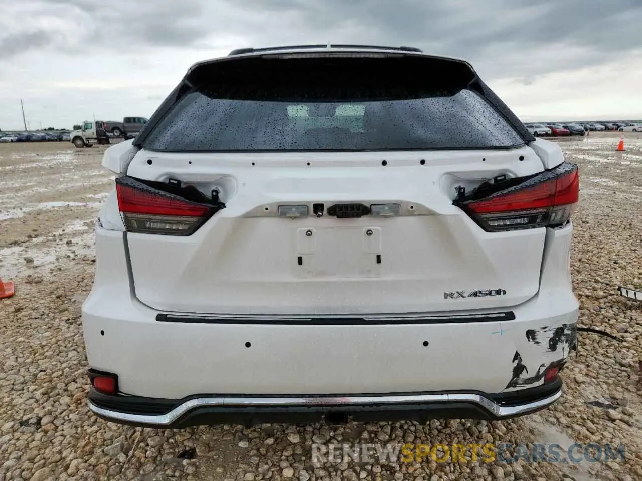6 Photograph of a damaged car 2T2JGMDA2MC066759 LEXUS RX450 2021
