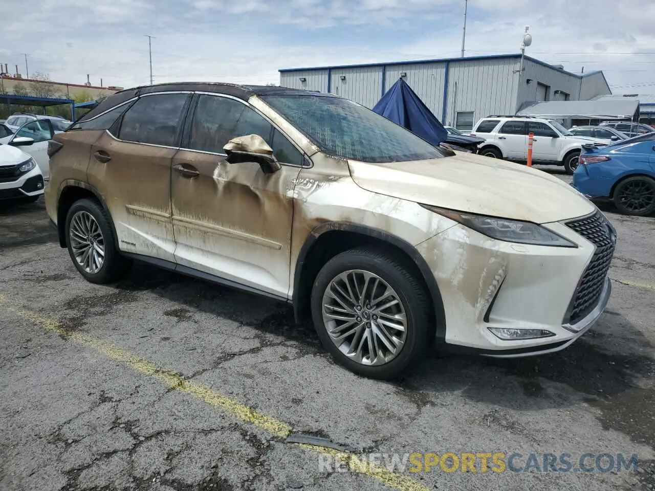 4 Photograph of a damaged car 2T2JGMDA7MC059046 LEXUS RX450 2021