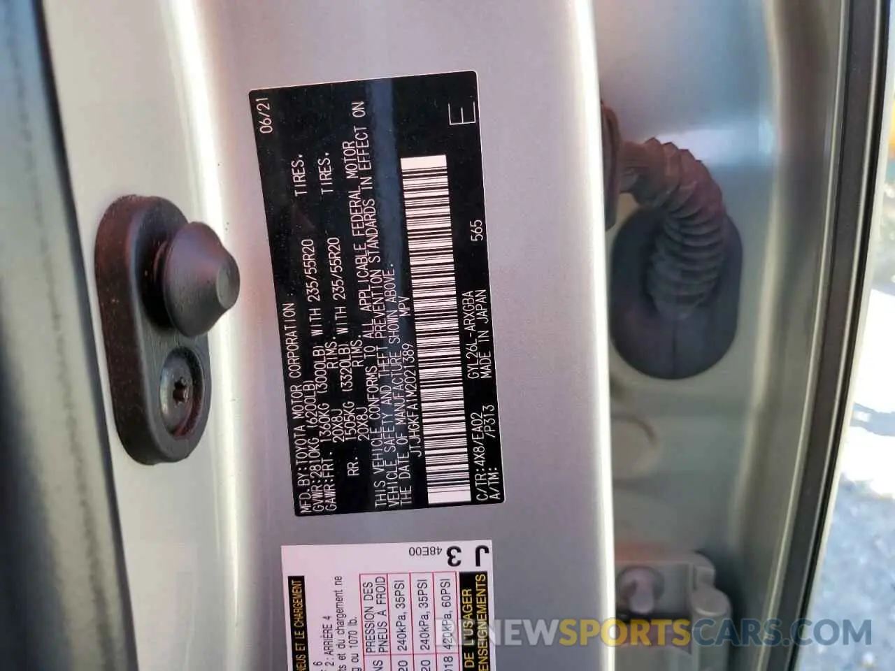 13 Photograph of a damaged car JTJHGKFA1M2021389 LEXUS RX450 2021