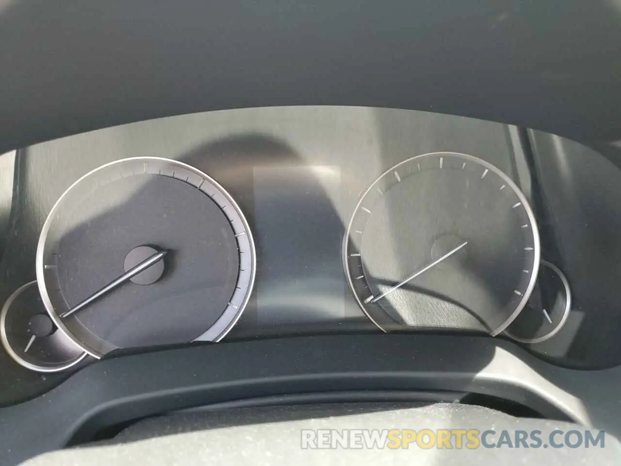 9 Photograph of a damaged car JTJHGKFA8M2017243 LEXUS RX450 2021