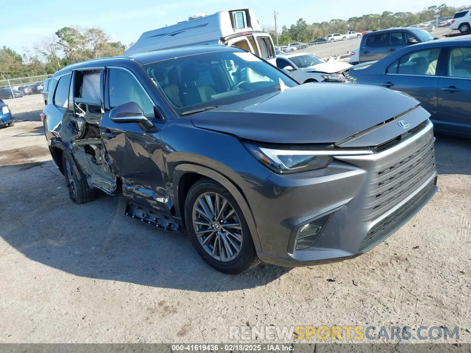 1 Photograph of a damaged car 5TDAAAA62RS008458 LEXUS TX 350 2024