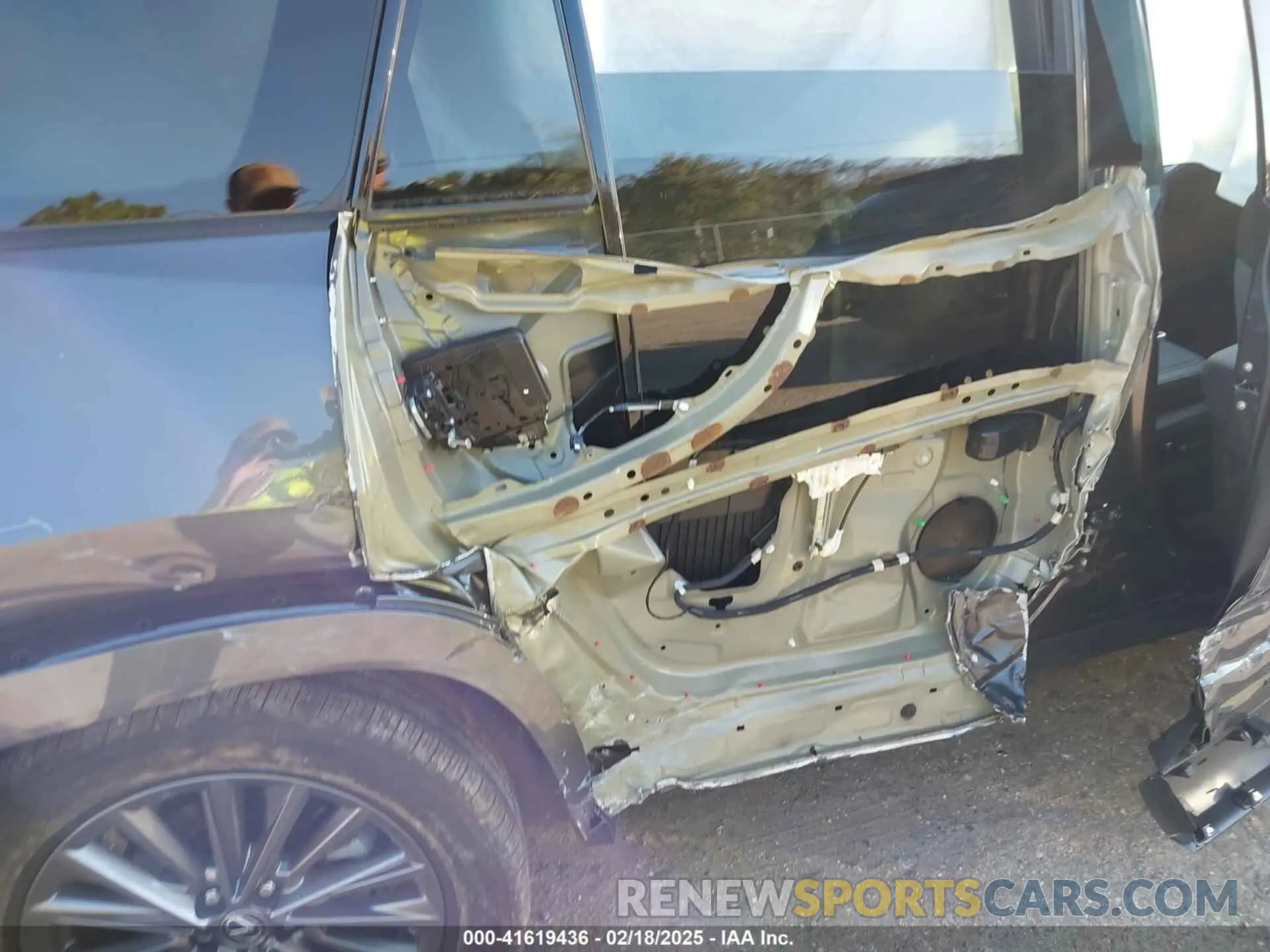 6 Photograph of a damaged car 5TDAAAA62RS008458 LEXUS TX 350 2024