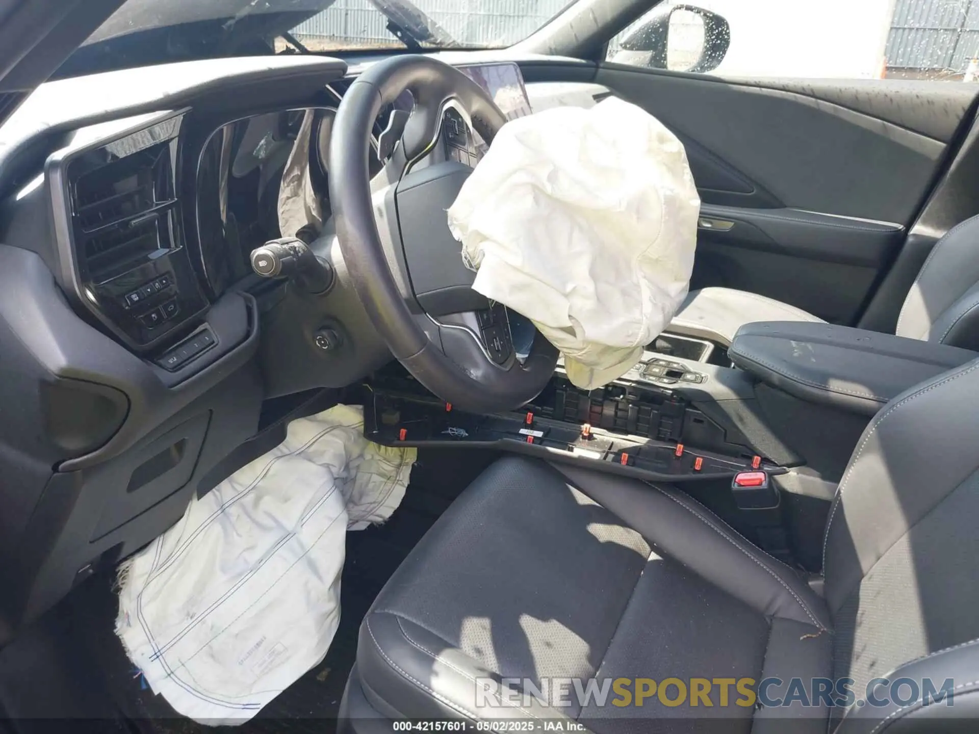 5 Photograph of a damaged car 5TDAAAB64RS003986 LEXUS TX 350 2024