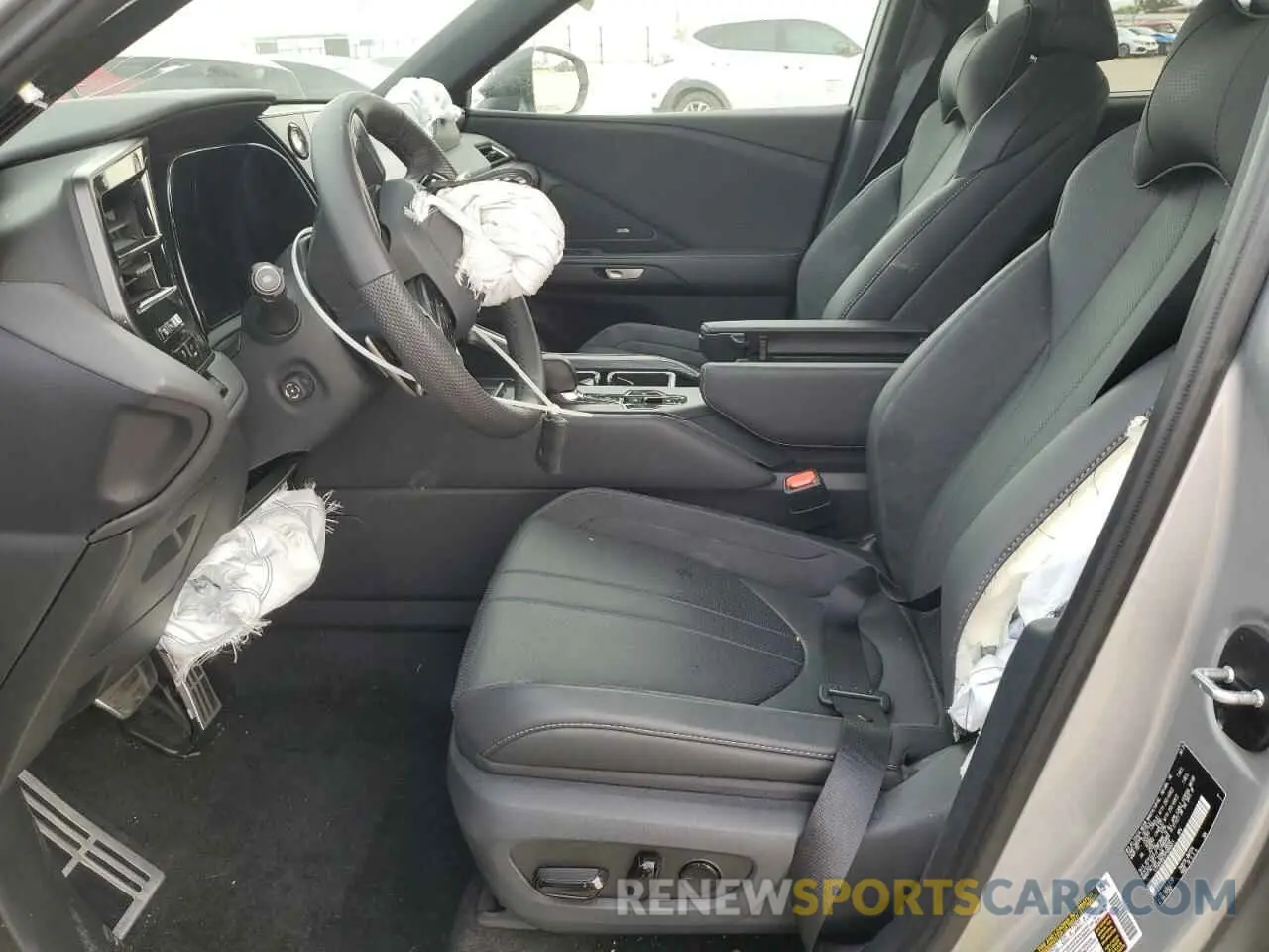 7 Photograph of a damaged car 5TDABAB63RS006651 LEXUS TX 500H F 2024