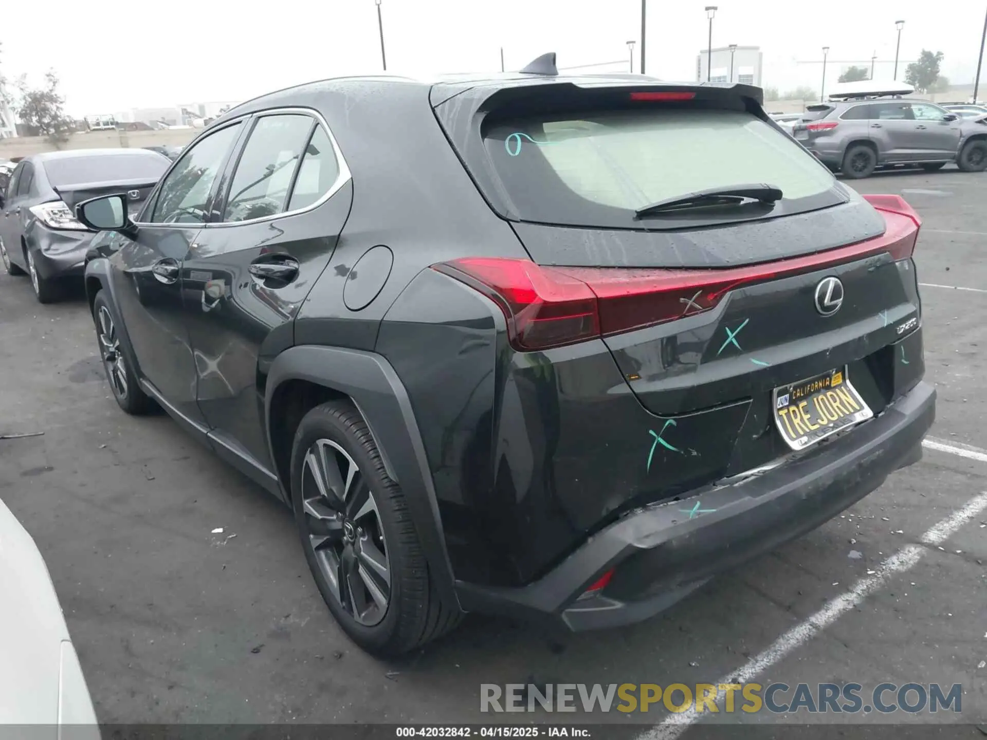 3 Photograph of a damaged car JTHY3JBH0K2013968 LEXUS UX 200 2019