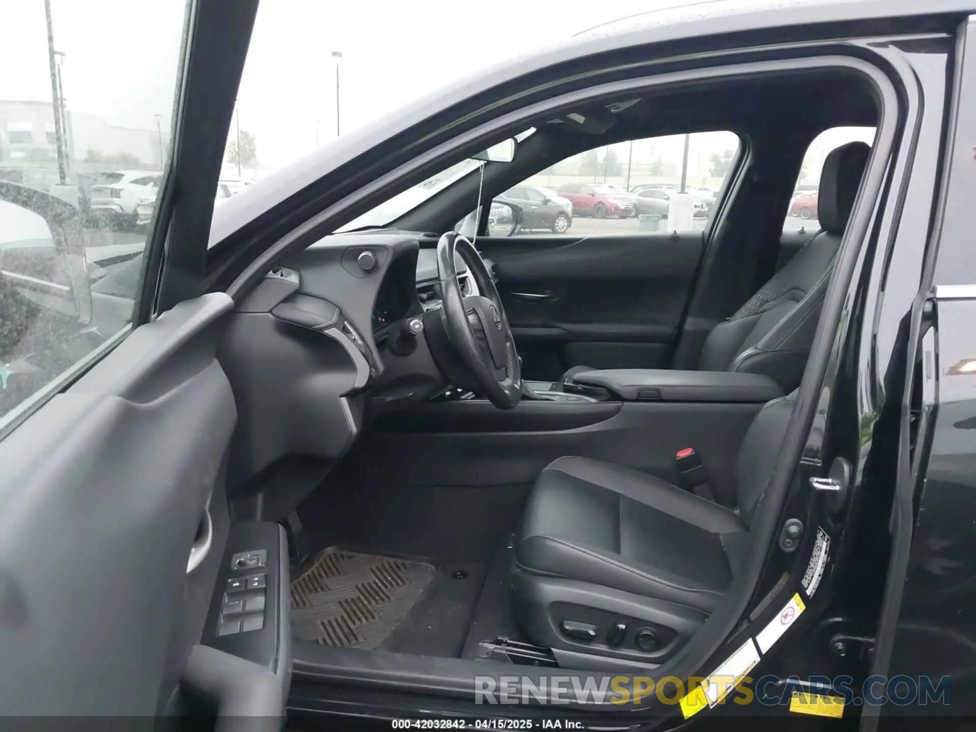 5 Photograph of a damaged car JTHY3JBH0K2013968 LEXUS UX 200 2019