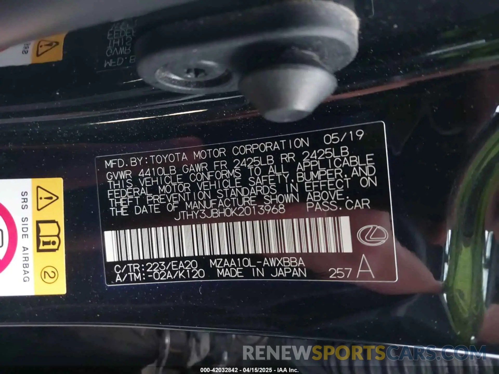 9 Photograph of a damaged car JTHY3JBH0K2013968 LEXUS UX 200 2019