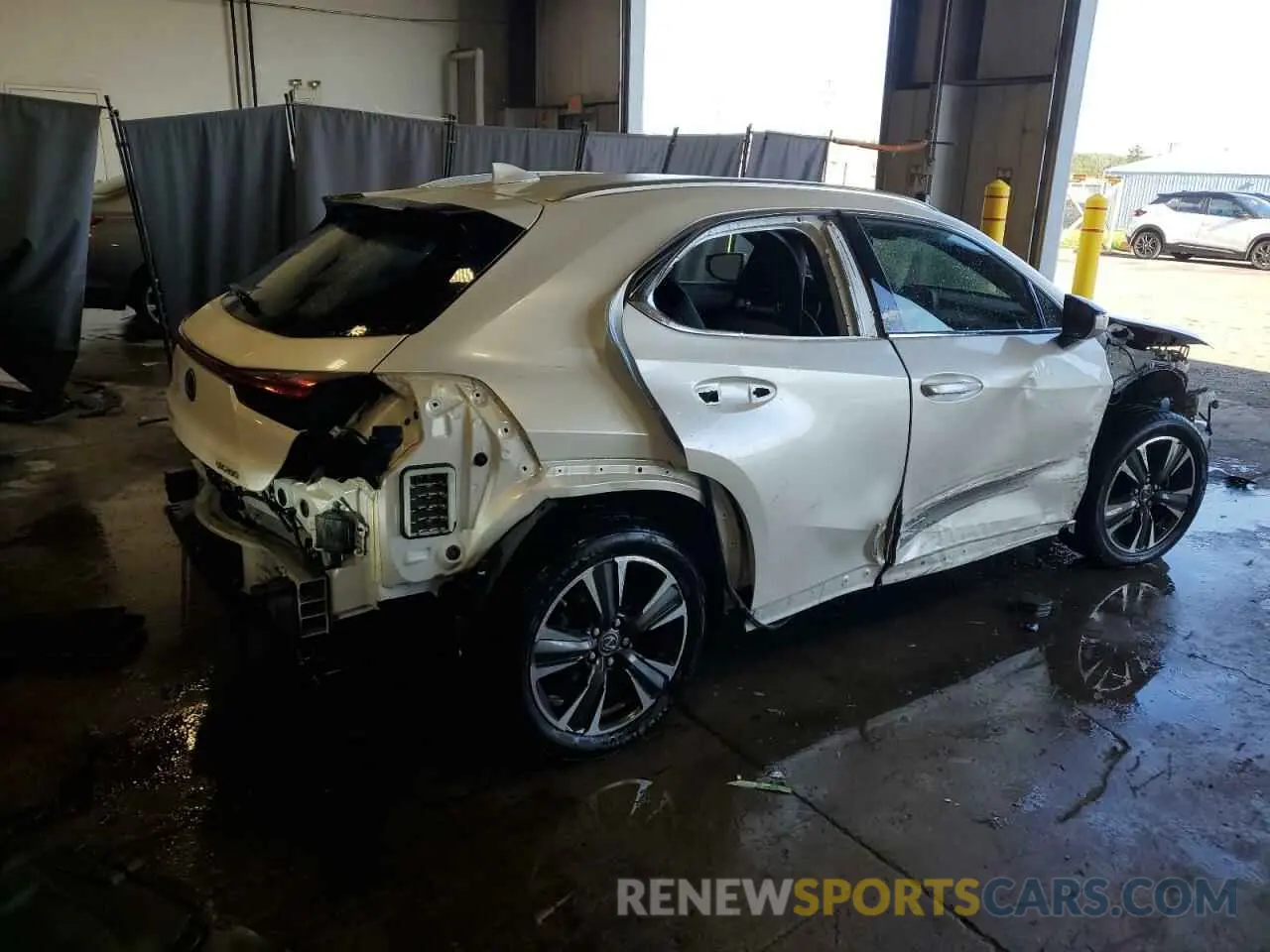 3 Photograph of a damaged car JTHY3JBH1K2014188 LEXUS UX 200 2019