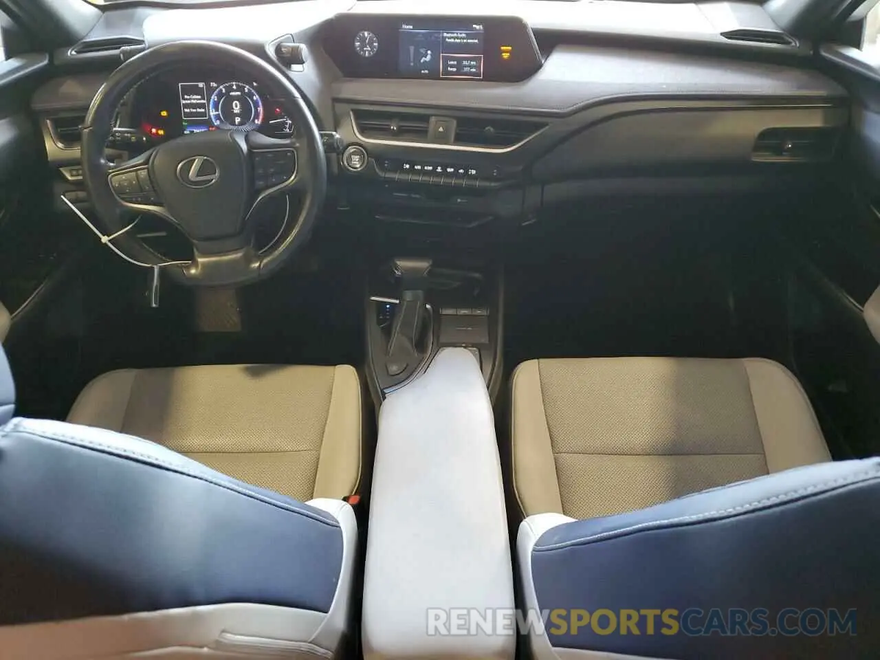 8 Photograph of a damaged car JTHY3JBH1K2014188 LEXUS UX 200 2019