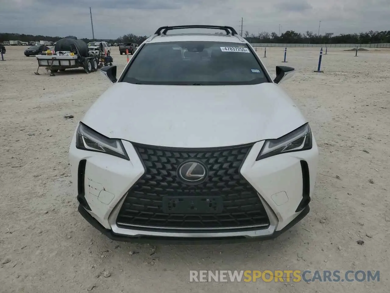 5 Photograph of a damaged car JTHY3JBH2K2002650 LEXUS UX 200 2019