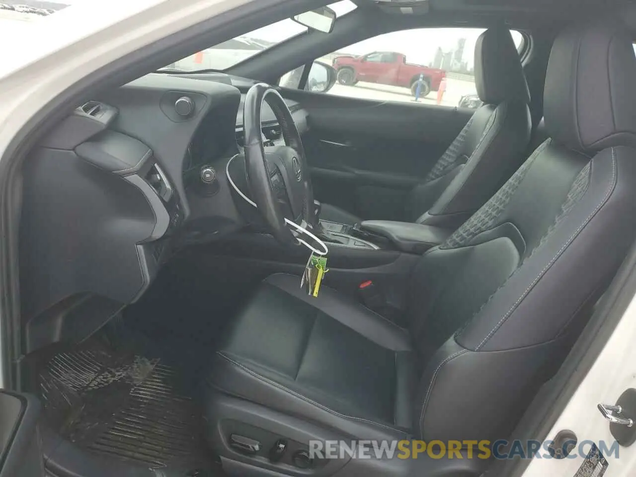 7 Photograph of a damaged car JTHY3JBH2K2002650 LEXUS UX 200 2019