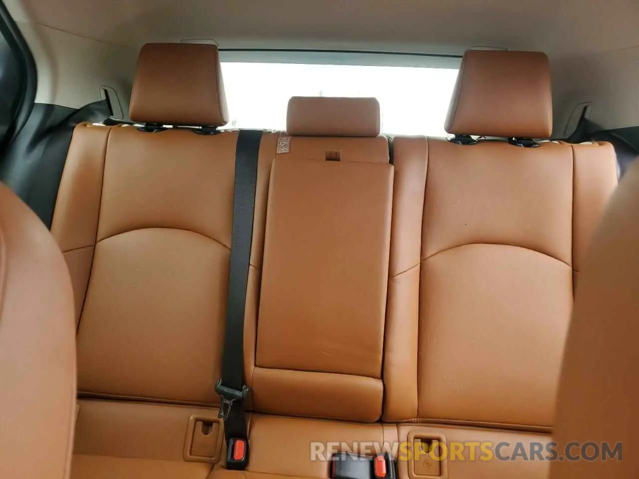 10 Photograph of a damaged car JTHY3JBH2K2017553 LEXUS UX 200 2019