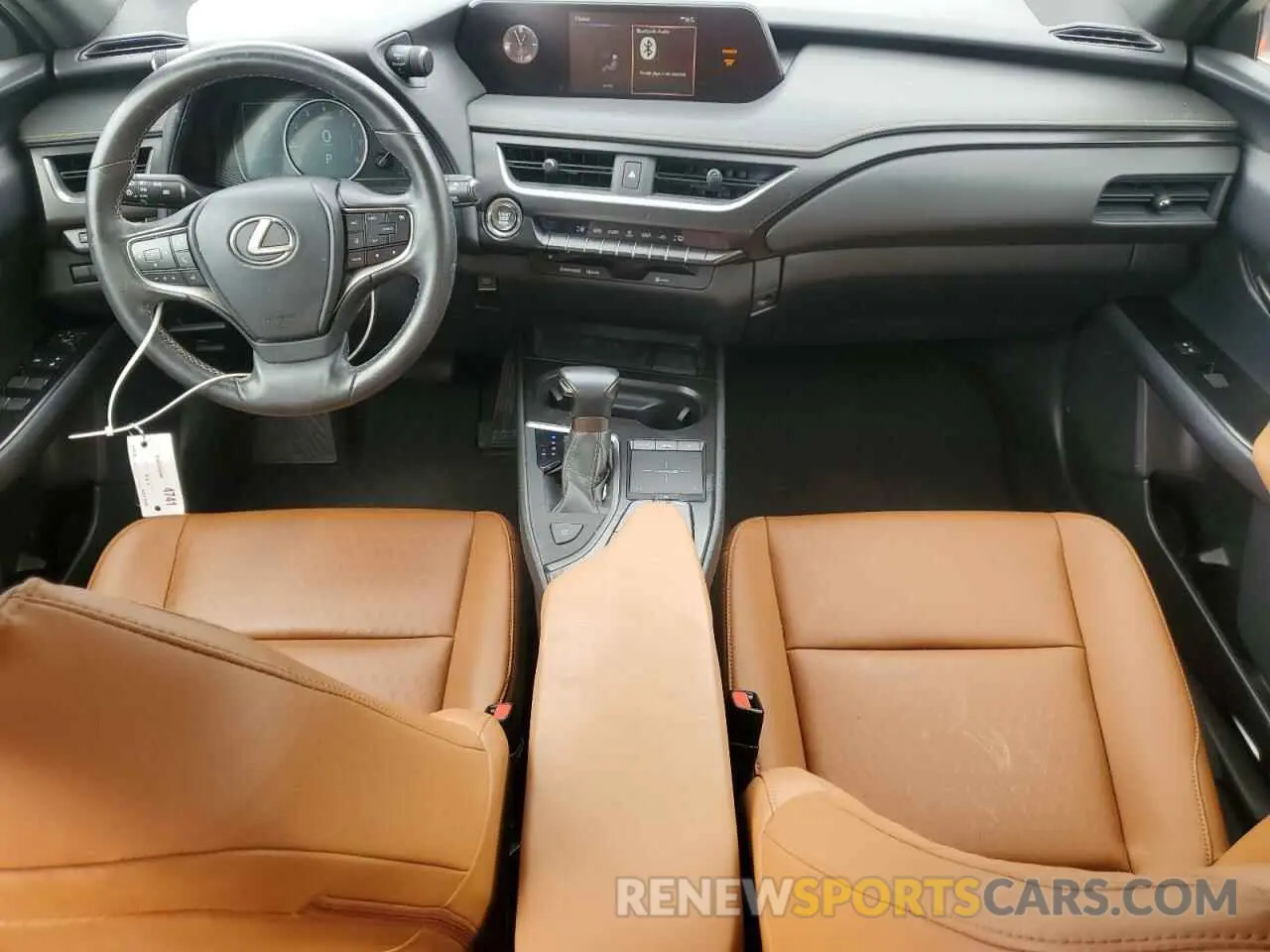 8 Photograph of a damaged car JTHY3JBH2K2017553 LEXUS UX 200 2019