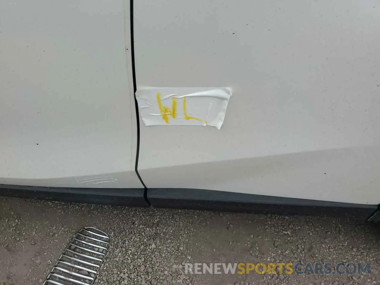 12 Photograph of a damaged car JTHY3JBH2K2019688 LEXUS UX 200 2019
