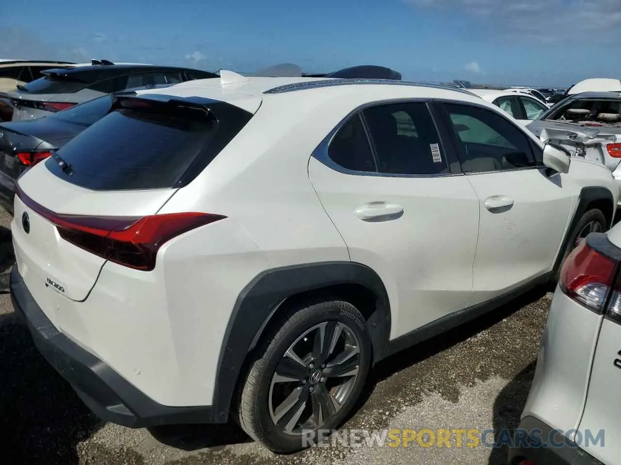 3 Photograph of a damaged car JTHY3JBH2K2019688 LEXUS UX 200 2019