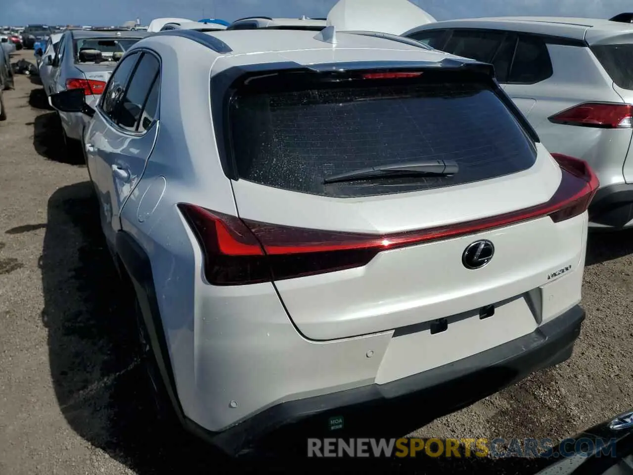 6 Photograph of a damaged car JTHY3JBH2K2019688 LEXUS UX 200 2019