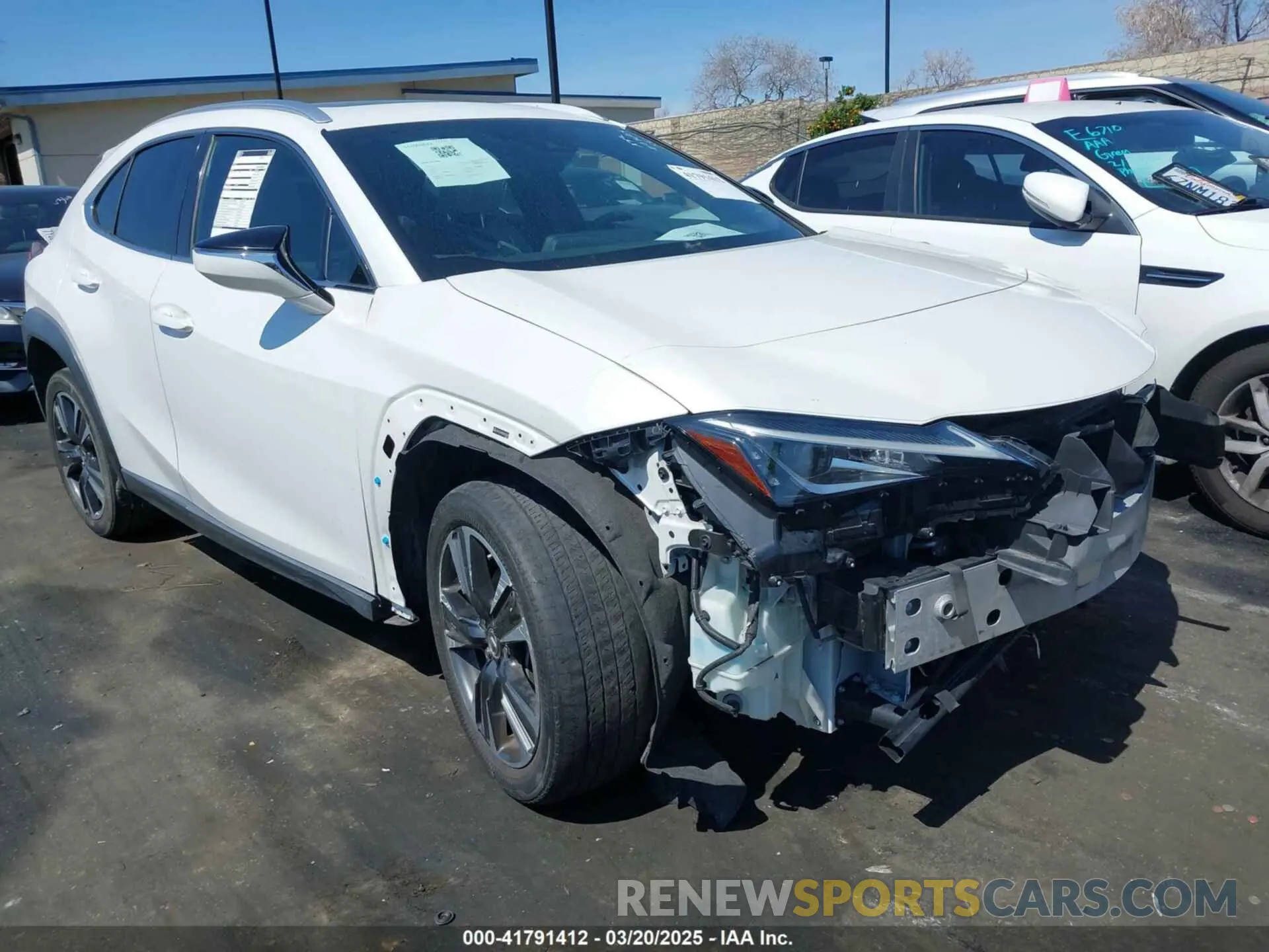 1 Photograph of a damaged car JTHY3JBH3K2002849 LEXUS UX 200 2019