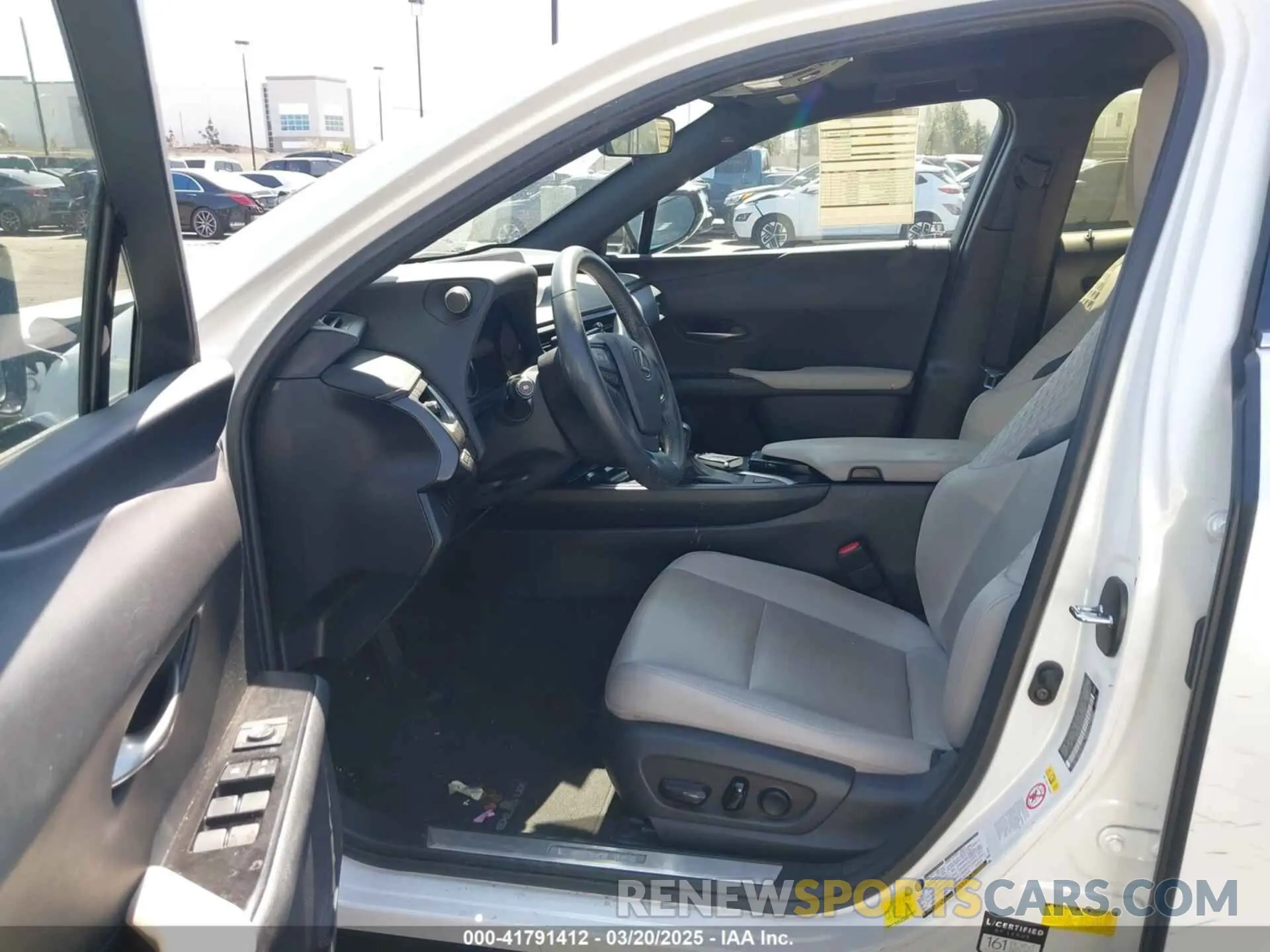 5 Photograph of a damaged car JTHY3JBH3K2002849 LEXUS UX 200 2019