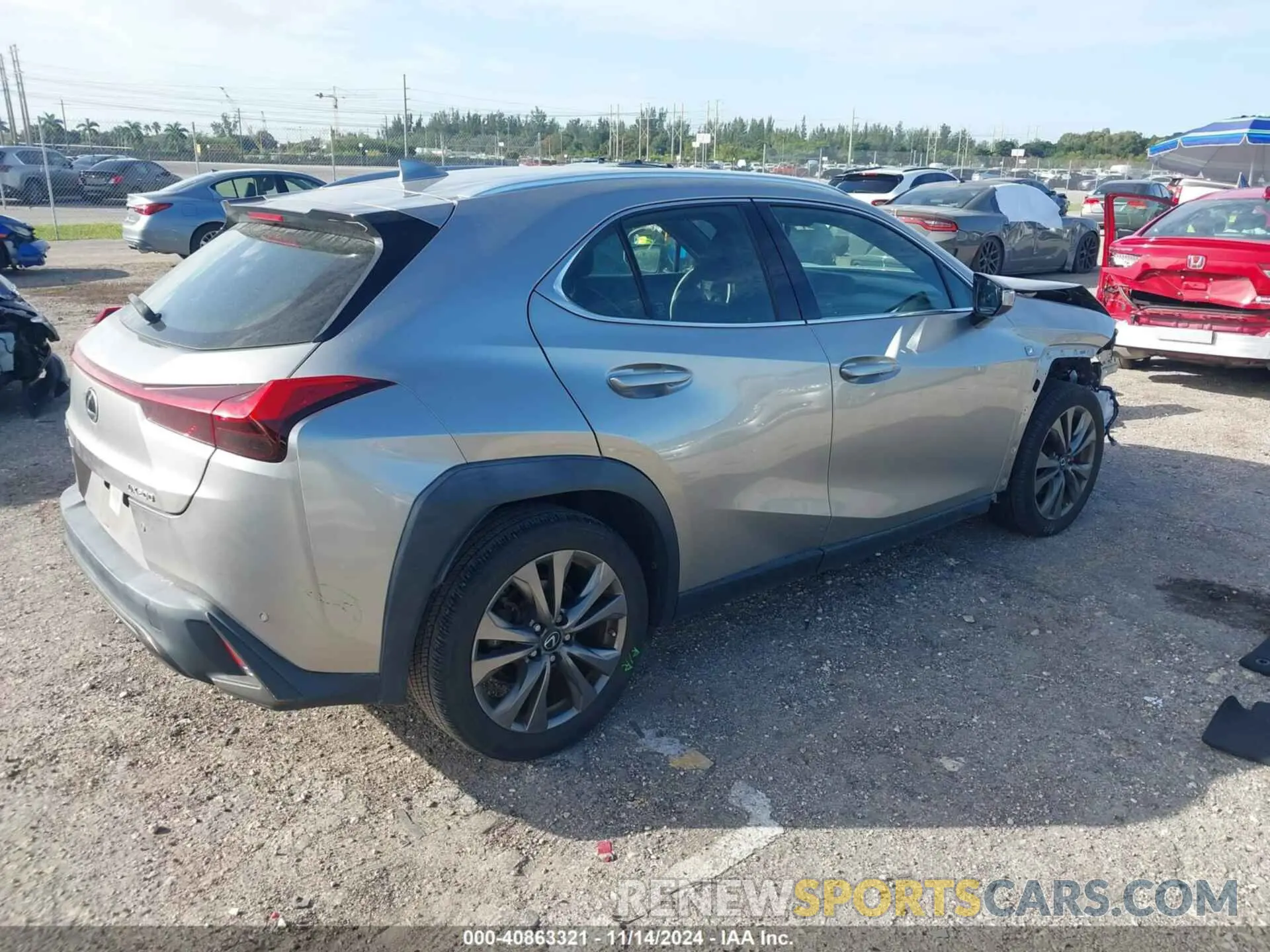 4 Photograph of a damaged car JTHY3JBH3K2014256 LEXUS UX 200 2019