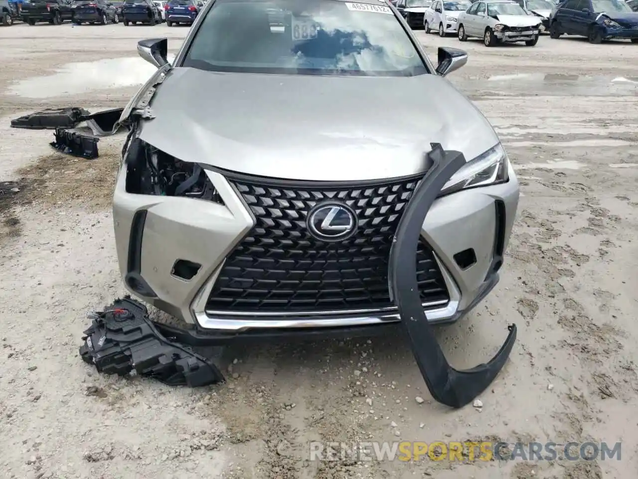 9 Photograph of a damaged car JTHY3JBH4K2007705 LEXUS UX 200 2019