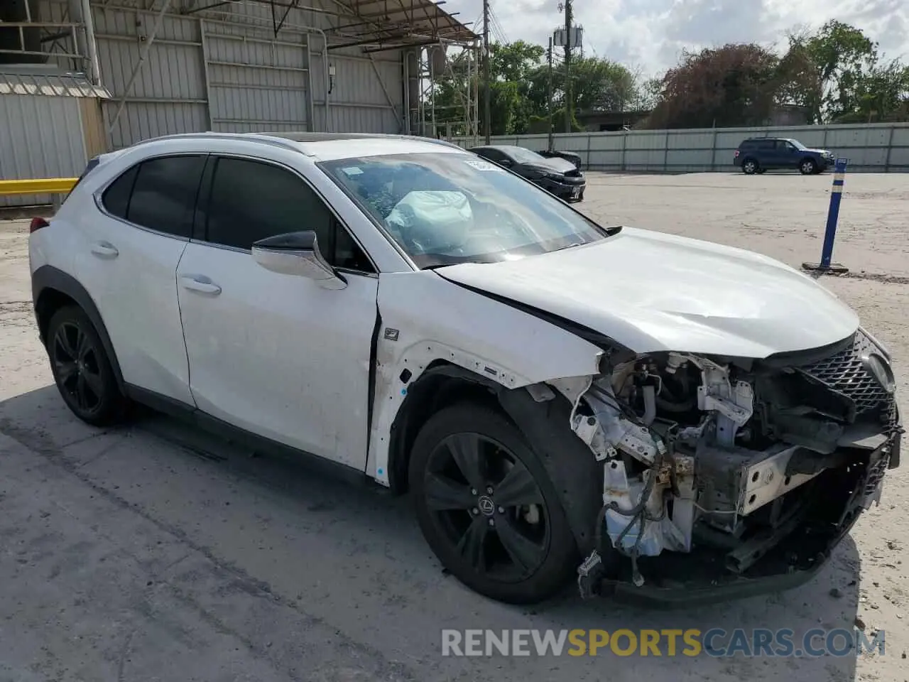 4 Photograph of a damaged car JTHY3JBH4K2013973 LEXUS UX 200 2019