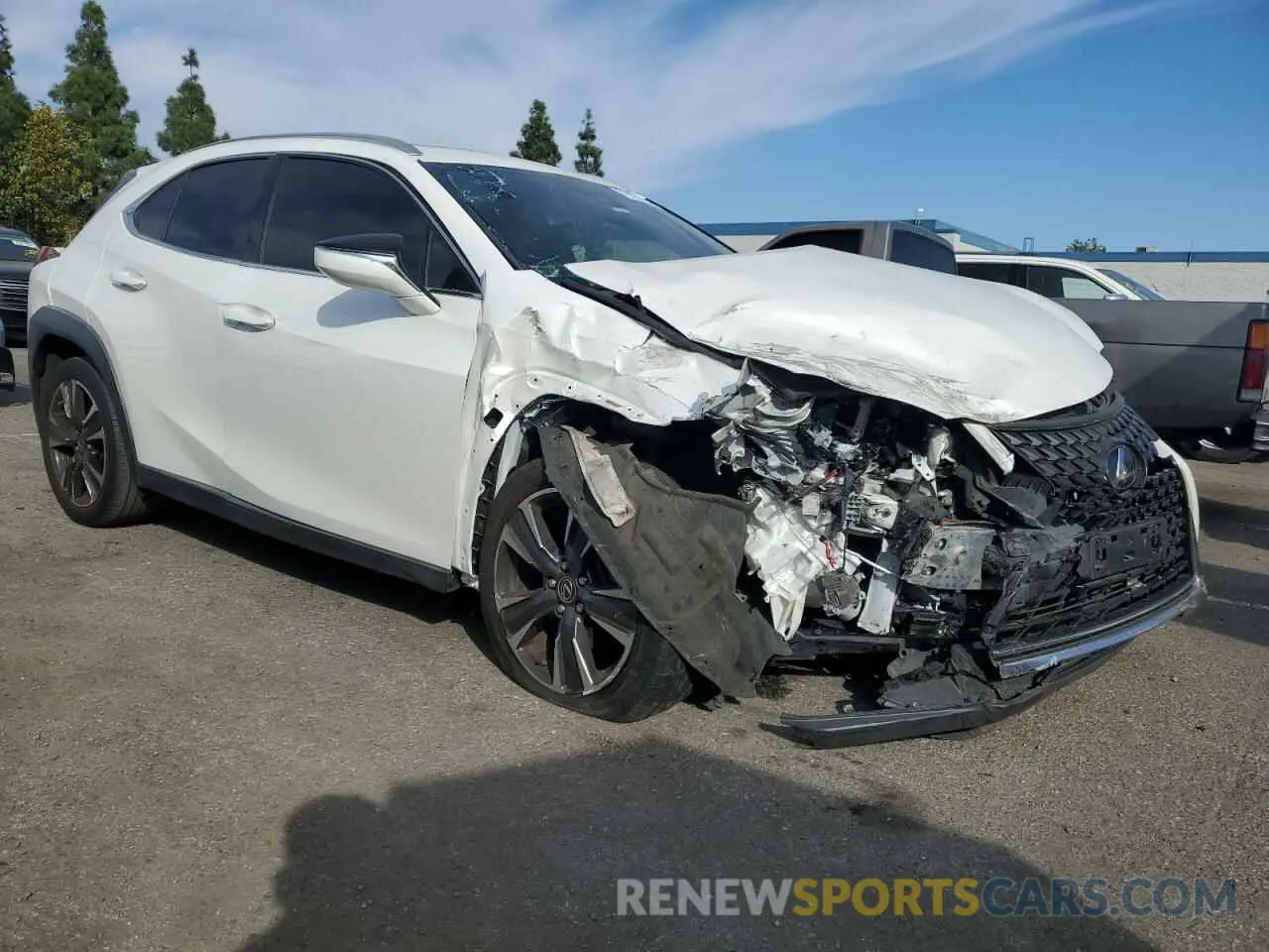 4 Photograph of a damaged car JTHY3JBH4K2014363 LEXUS UX 200 2019