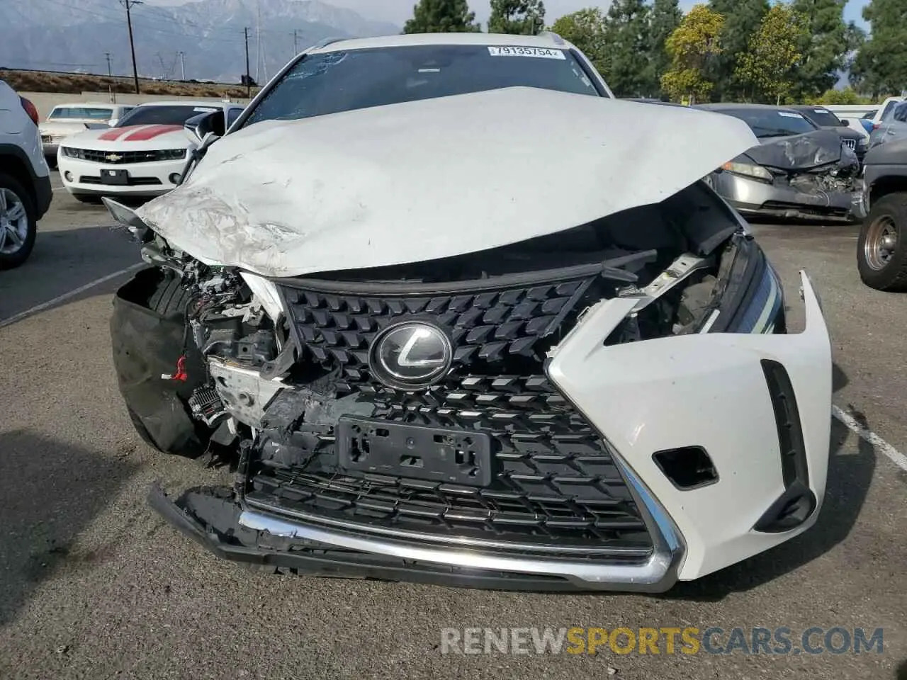 5 Photograph of a damaged car JTHY3JBH4K2014363 LEXUS UX 200 2019