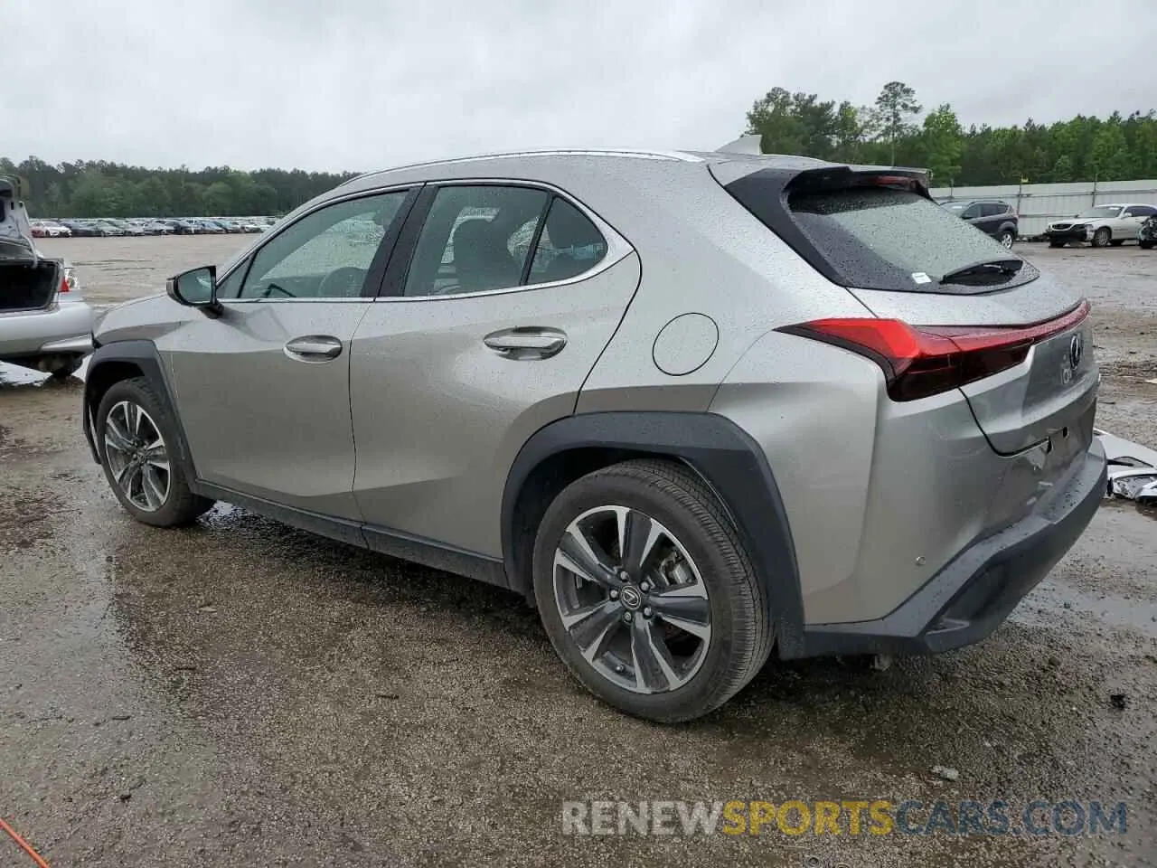 2 Photograph of a damaged car JTHY3JBH4K2016033 LEXUS UX 200 2019