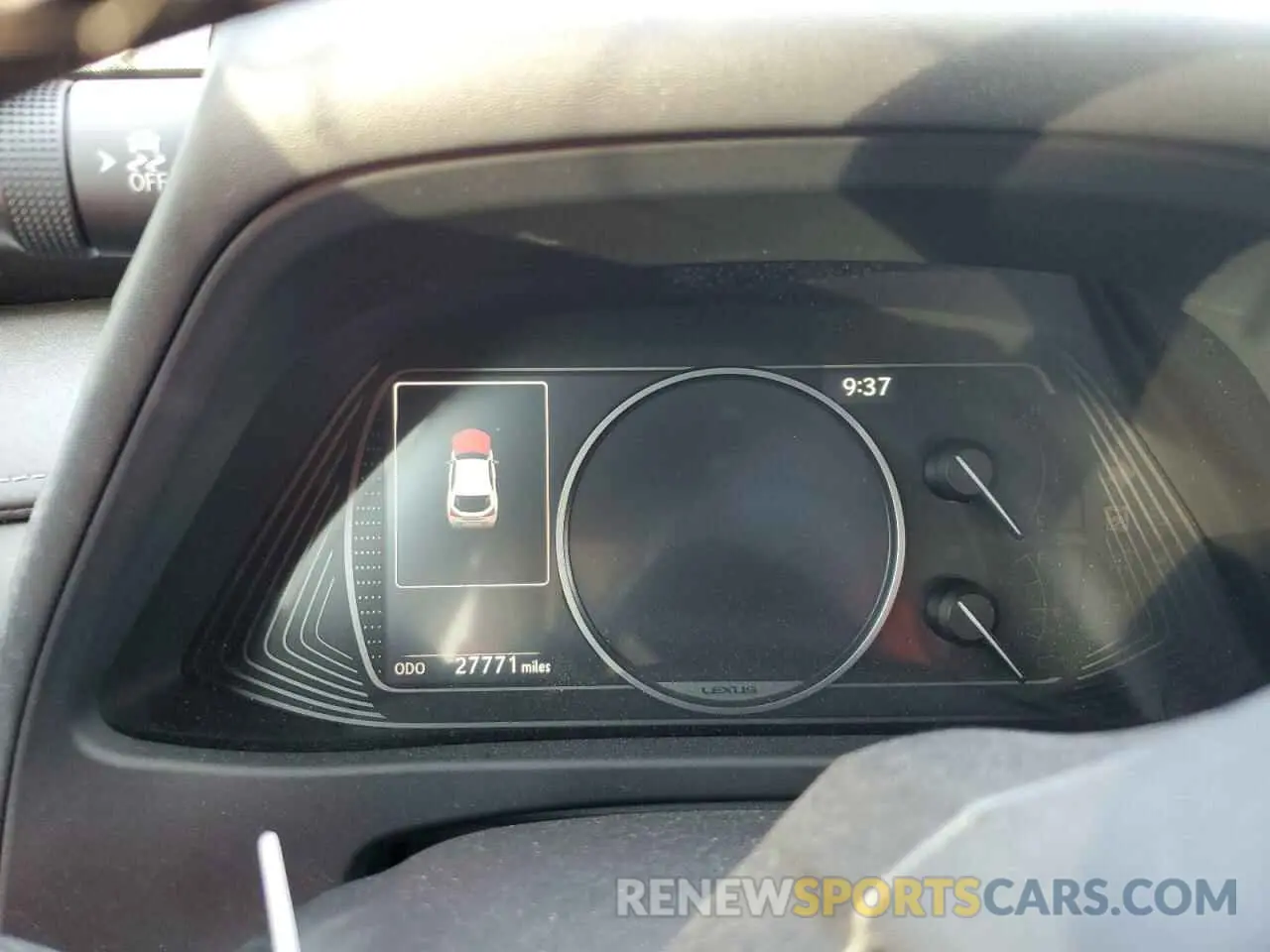 9 Photograph of a damaged car JTHY3JBH4K2016033 LEXUS UX 200 2019