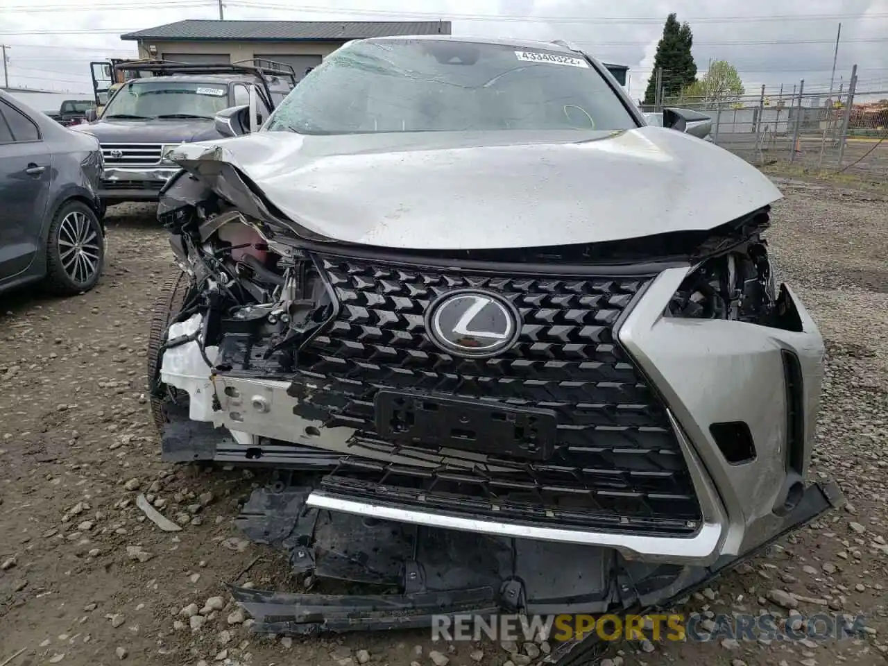 9 Photograph of a damaged car JTHY3JBH4K2020762 LEXUS UX 200 2019