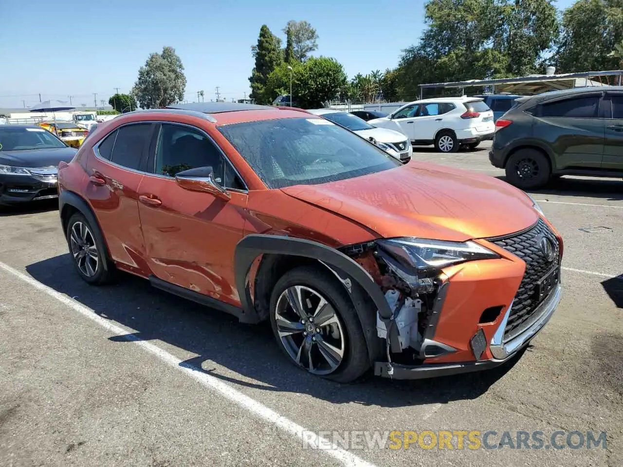4 Photograph of a damaged car JTHY3JBH5K2020401 LEXUS UX 200 2019