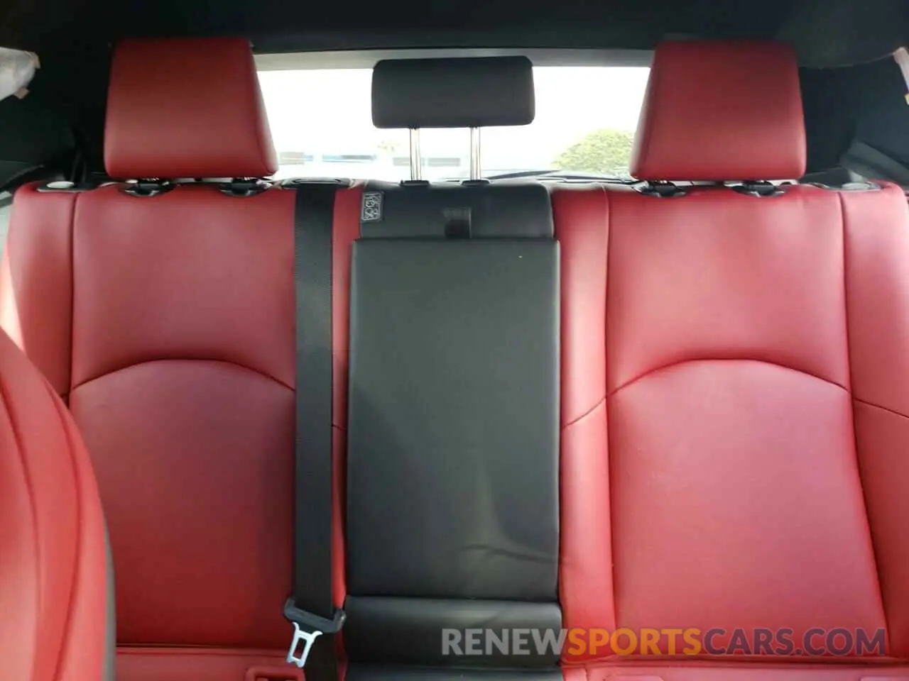 10 Photograph of a damaged car JTHY3JBH6K2000531 LEXUS UX 200 2019