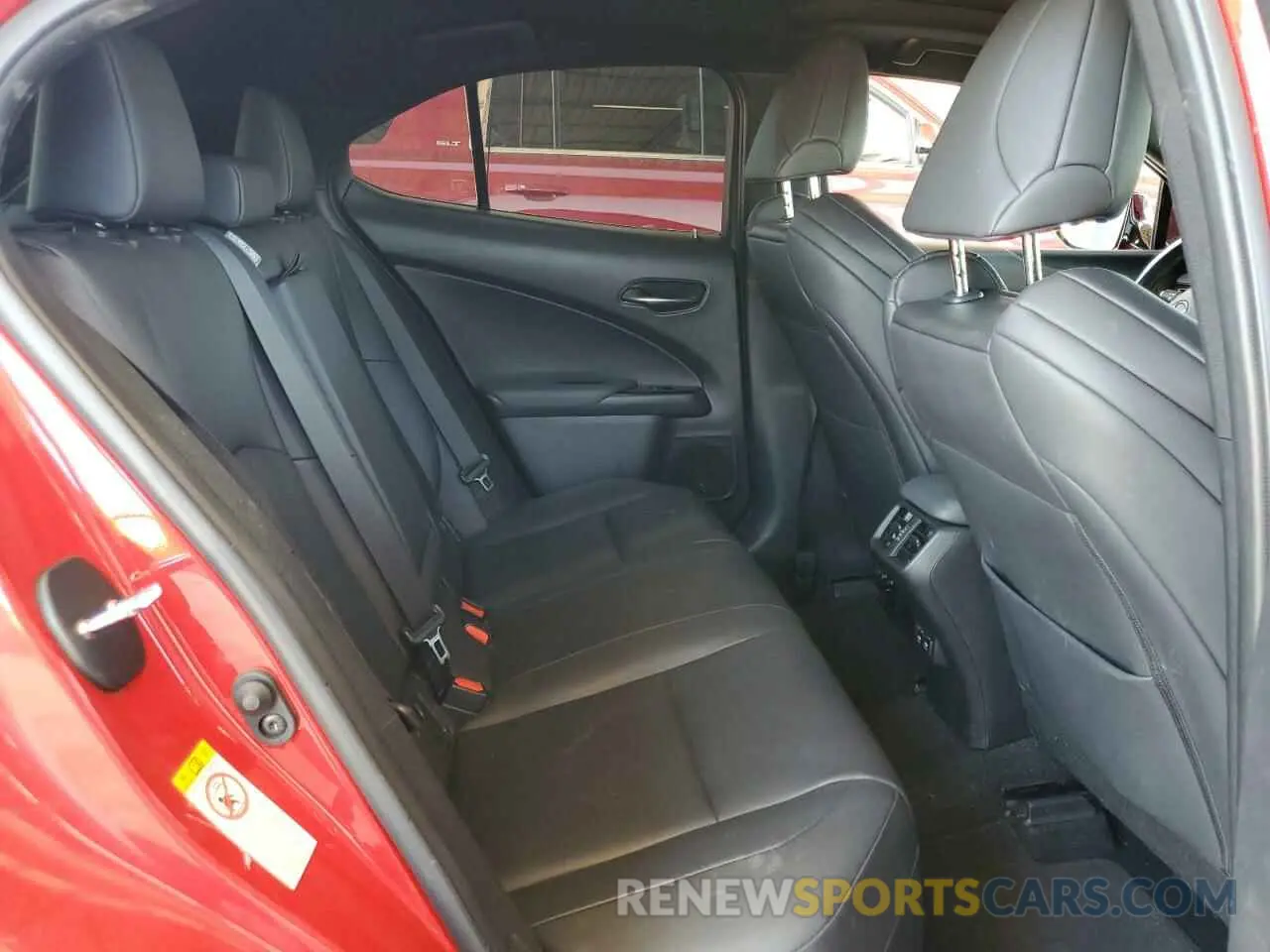 10 Photograph of a damaged car JTHY3JBH6K2007690 LEXUS UX 200 2019