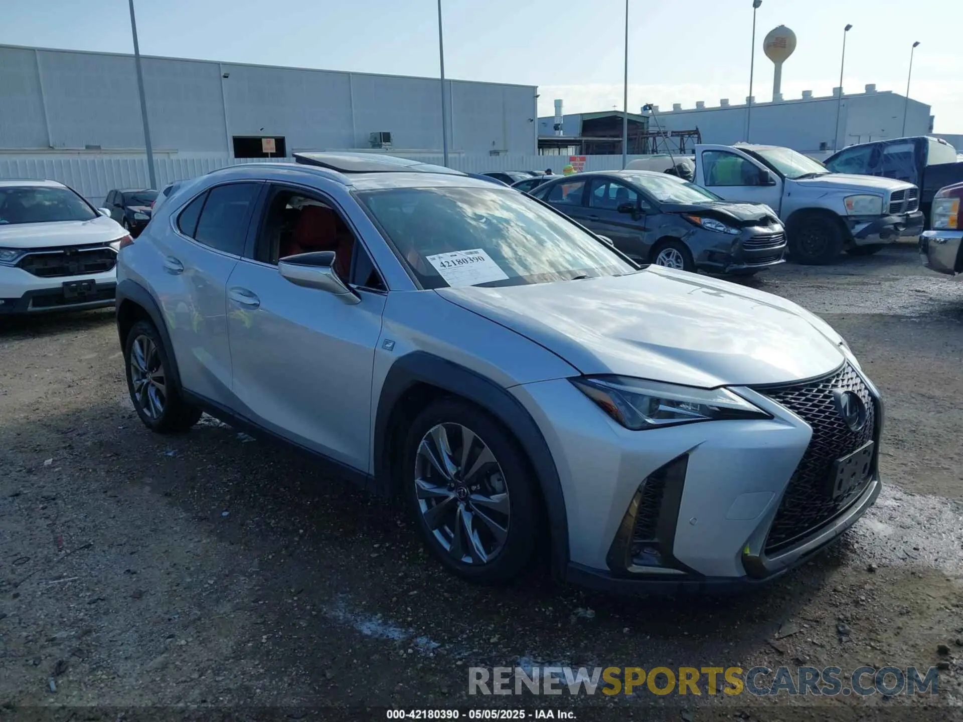 1 Photograph of a damaged car JTHY3JBH6K2013523 LEXUS UX 200 2019