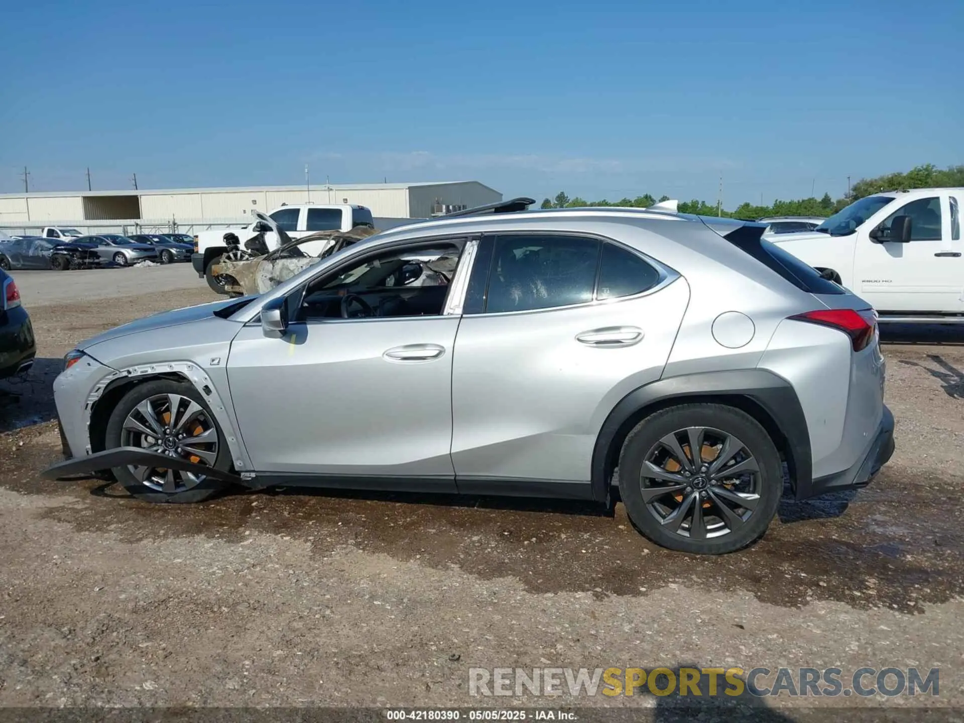 13 Photograph of a damaged car JTHY3JBH6K2013523 LEXUS UX 200 2019